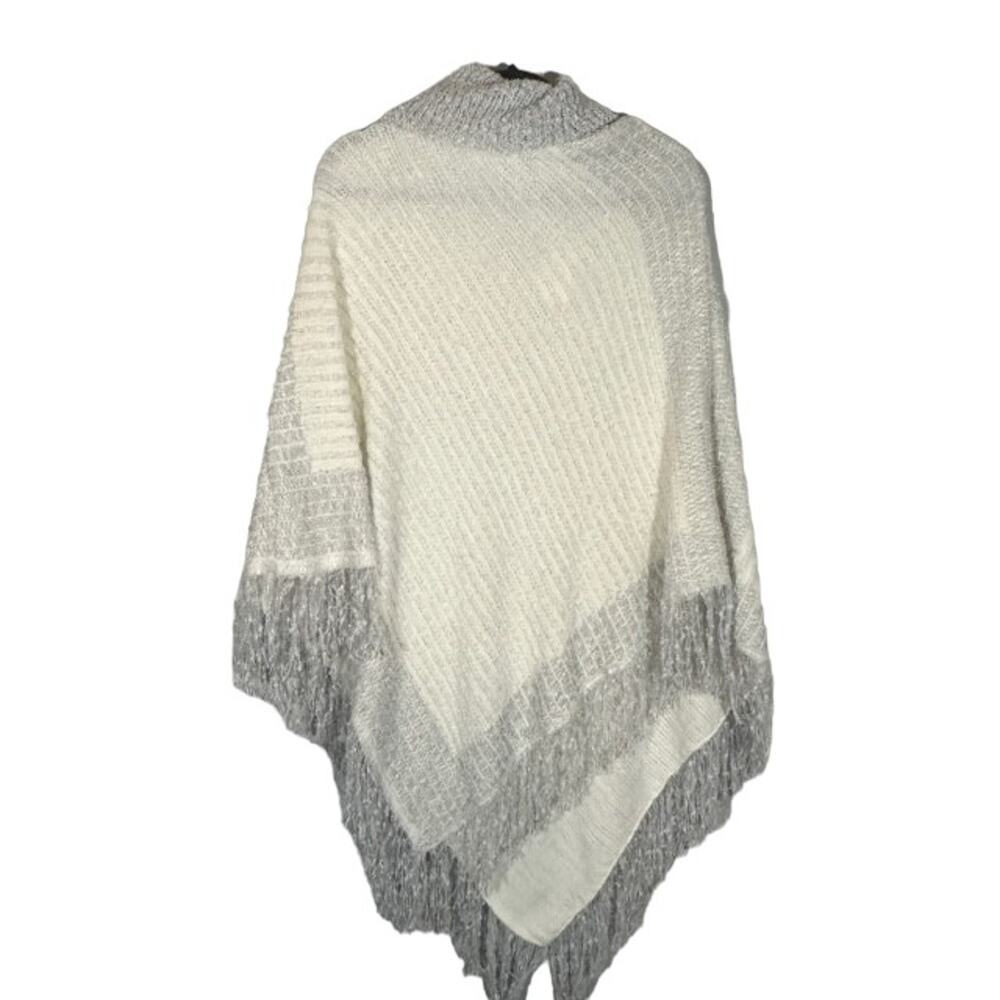 Mia & Tessa White Gray Knit Cape Poncho Cowl Neck Tassel One Size